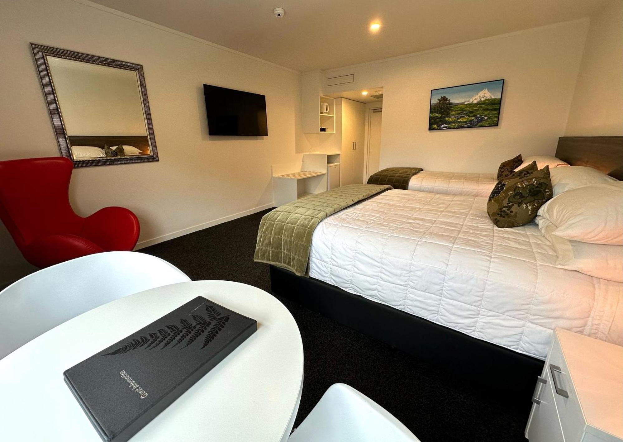 เดอะ ดีวอน โฮเต็ล&คอนเฟอเรนท์ เซนทรี่ Hotel นิวพลีมัธ ภายนอก รูปภาพ