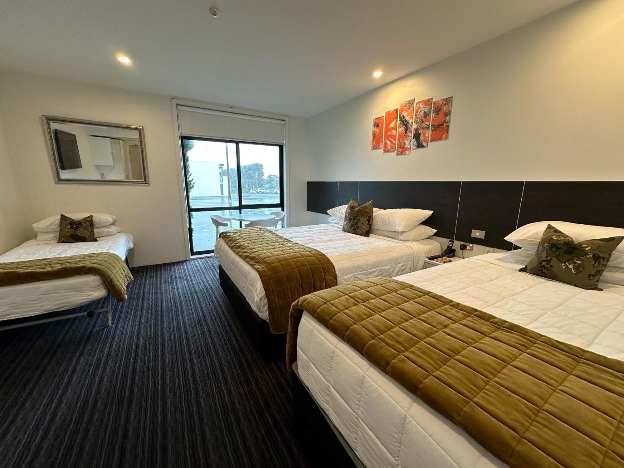 เดอะ ดีวอน โฮเต็ล&คอนเฟอเรนท์ เซนทรี่ Hotel นิวพลีมัธ ภายนอก รูปภาพ